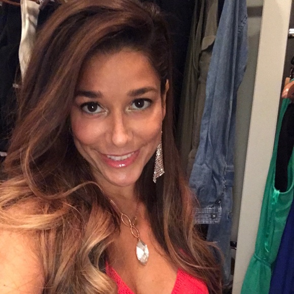 Meet your Posher, Alex - Picture 1 of 1